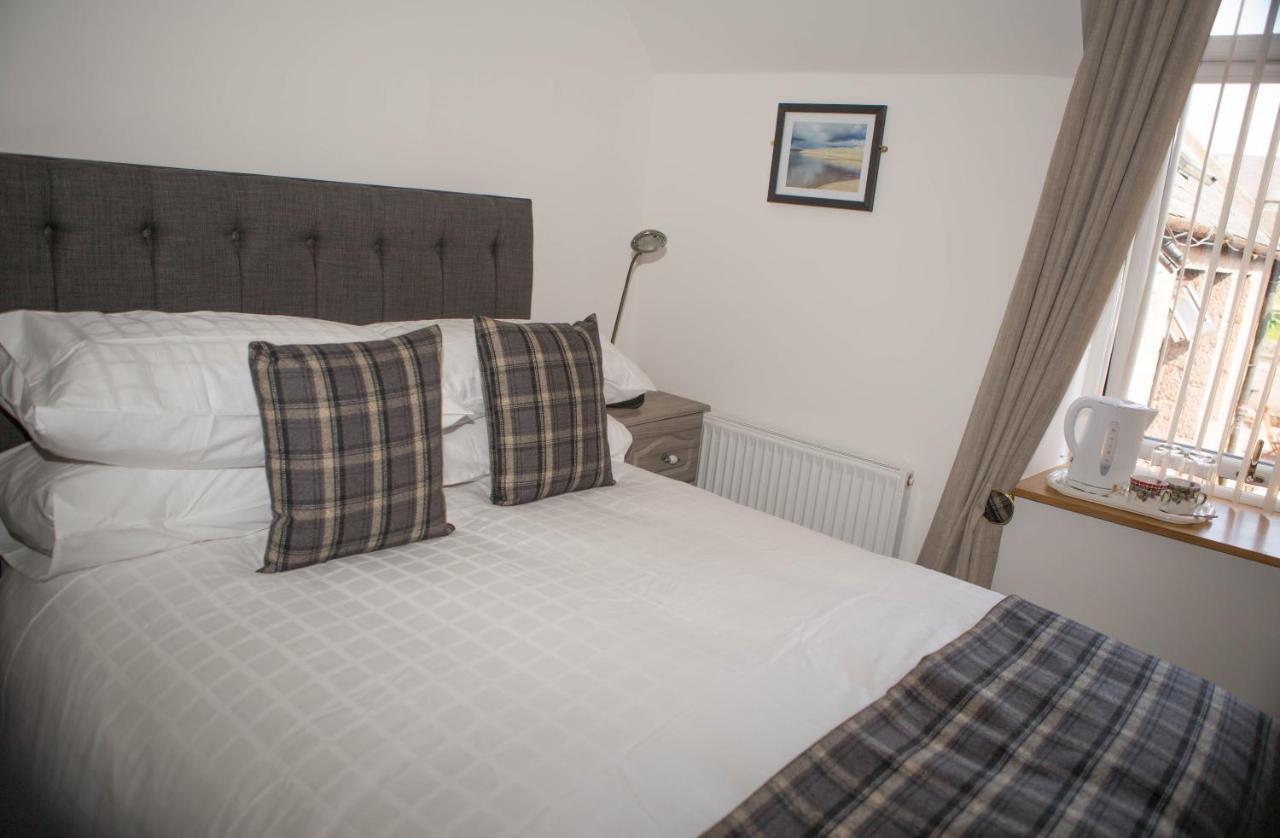 By The Bay Bed & Breakfast Cruden Bay Bagian luar foto