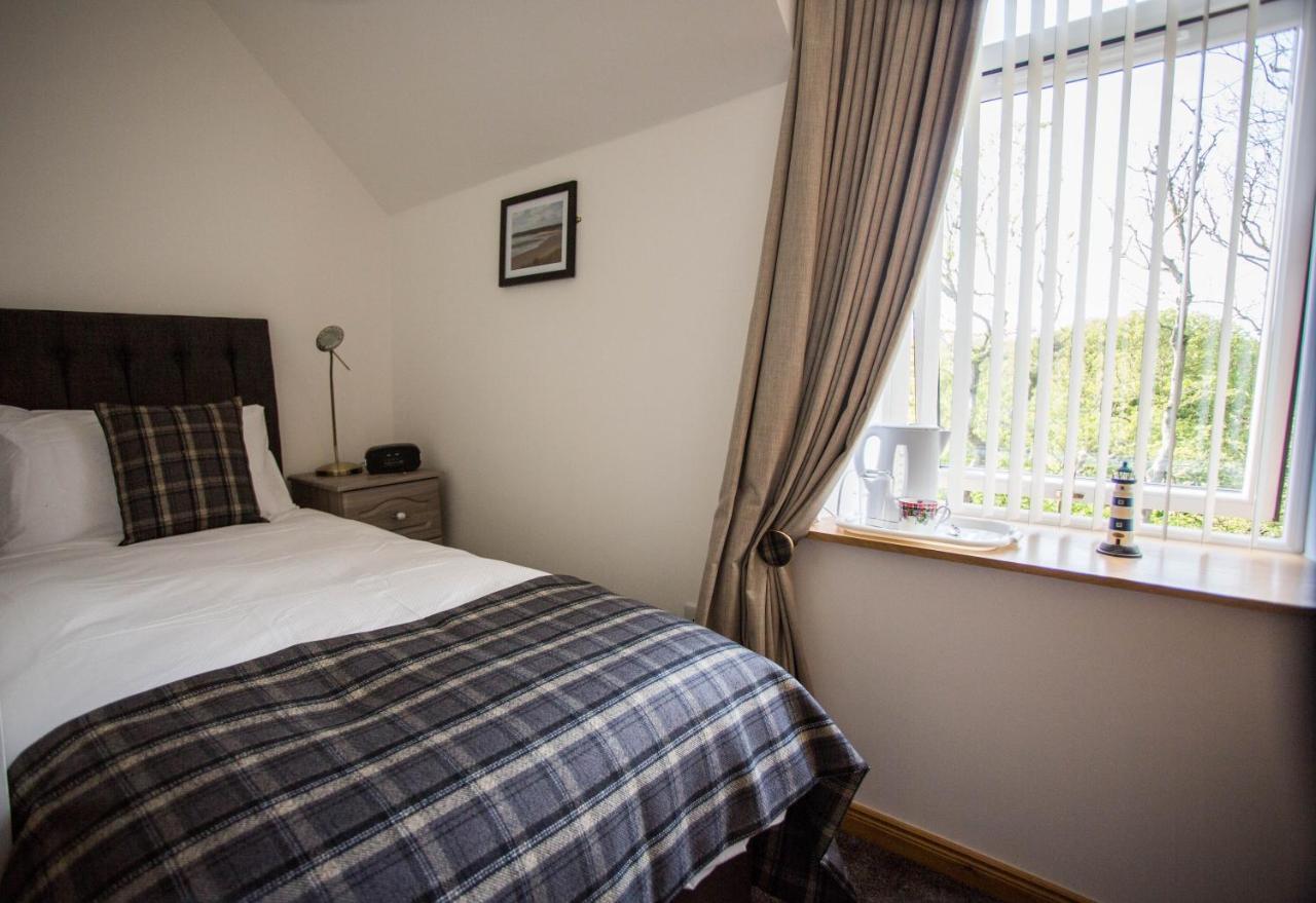 By The Bay Bed & Breakfast Cruden Bay Bagian luar foto